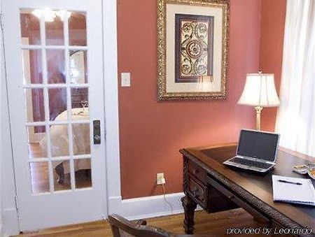Robinwood Bed And Breakfast 리틀록 객실 사진