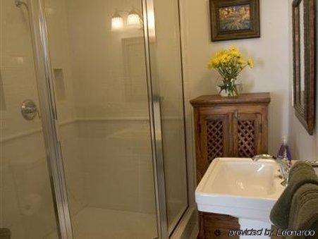 Robinwood Bed And Breakfast 리틀록 객실 사진